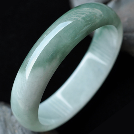 �������������Ȼ������Բ���������ھ�58.5MM